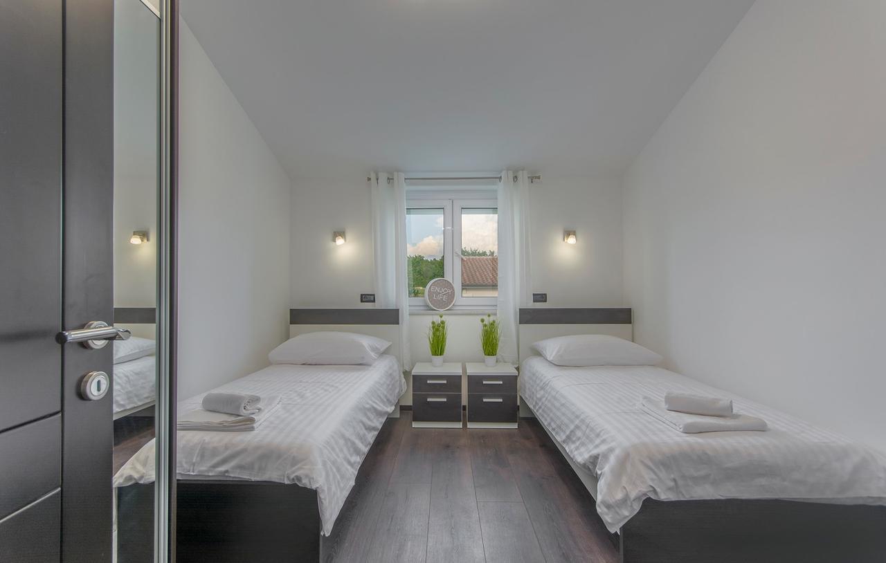 Silver Holiday House Vrvari ภายนอก รูปภาพ