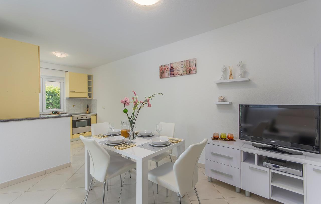Silver Holiday House Vrvari ภายนอก รูปภาพ