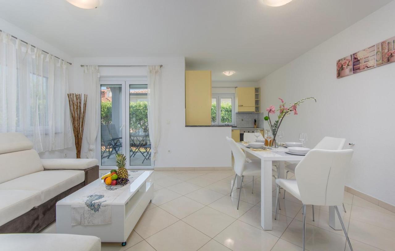 Silver Holiday House Vrvari ภายนอก รูปภาพ