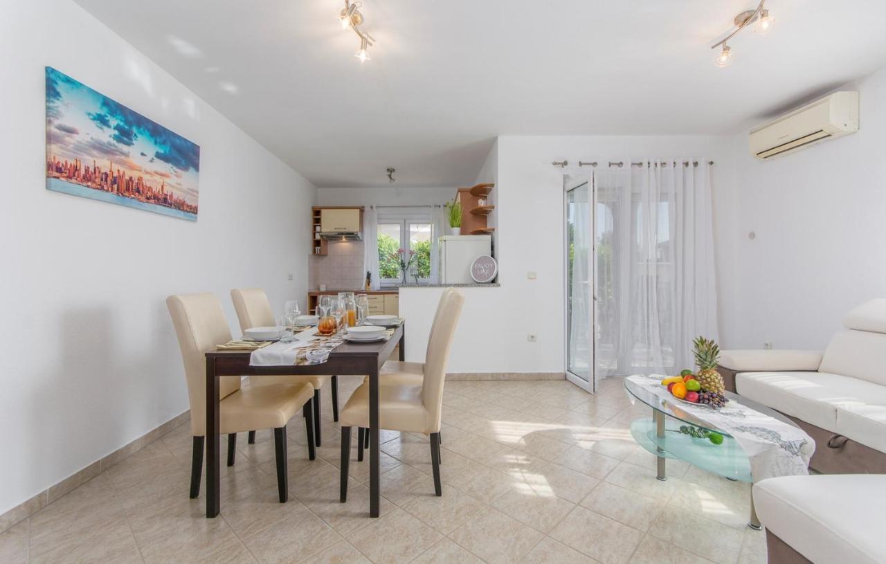 Silver Holiday House Vrvari ภายนอก รูปภาพ
